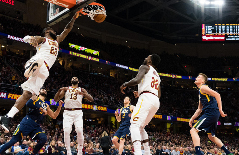NBA季后赛首轮，詹姆斯30+三双湖人加时力克太阳